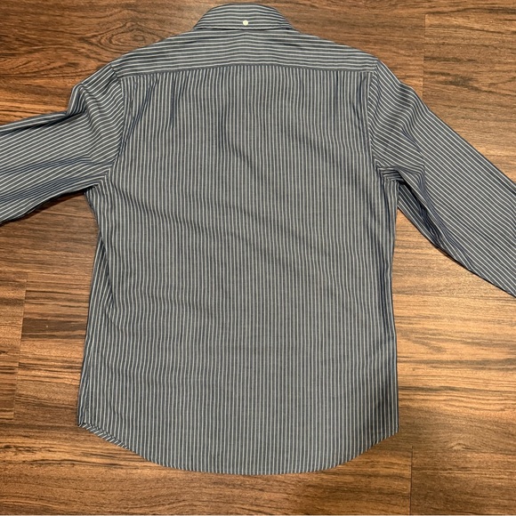 Taylor Stitch The Jack Short in Rinsed Indigo Stripe. Size M. - Picture 4 of 5